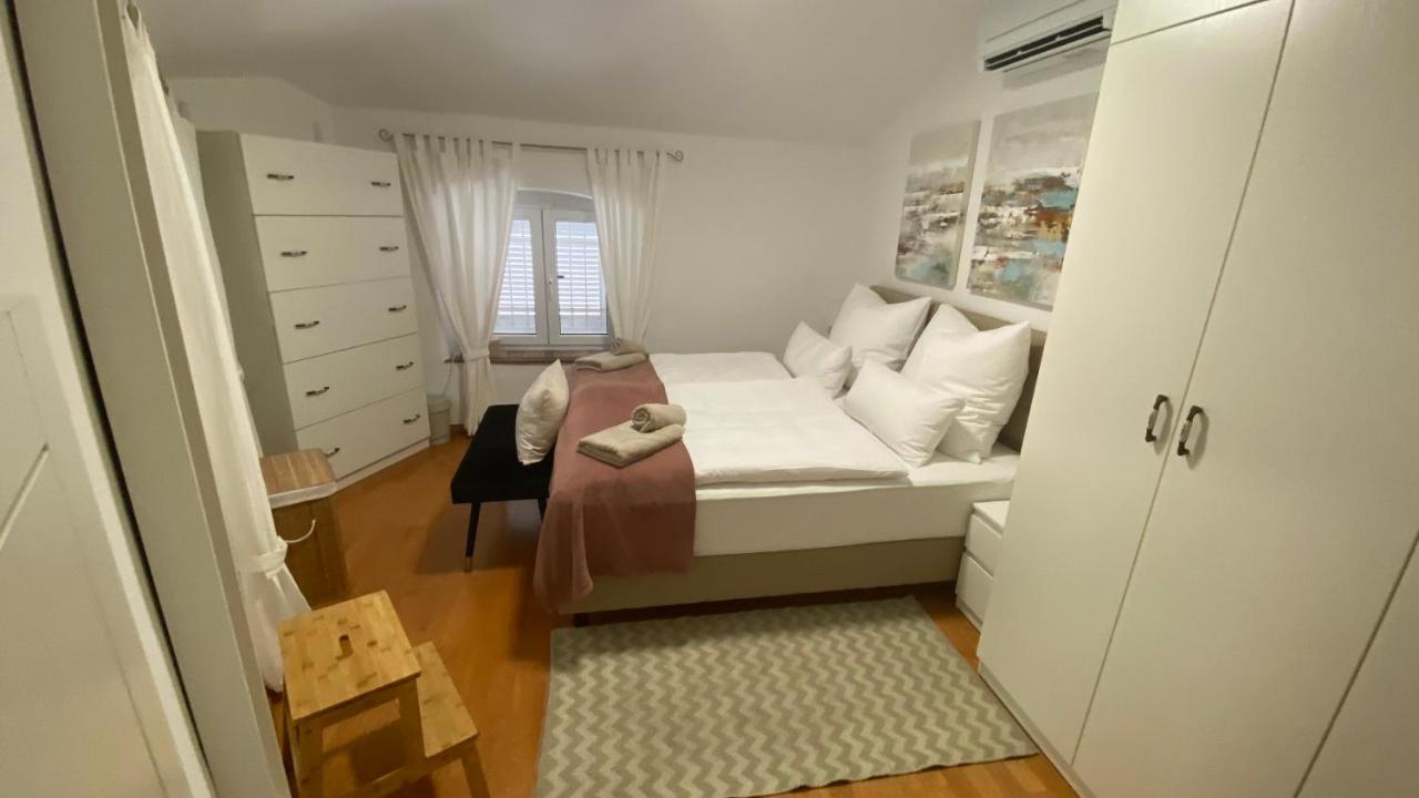 Pianohouse Porec Center Ngoại thất bức ảnh